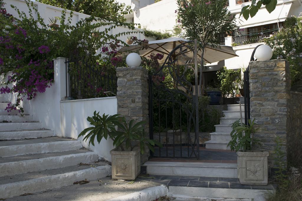 סאמוס Roditses Beach Sea Front Apartments מראה חיצוני תמונה