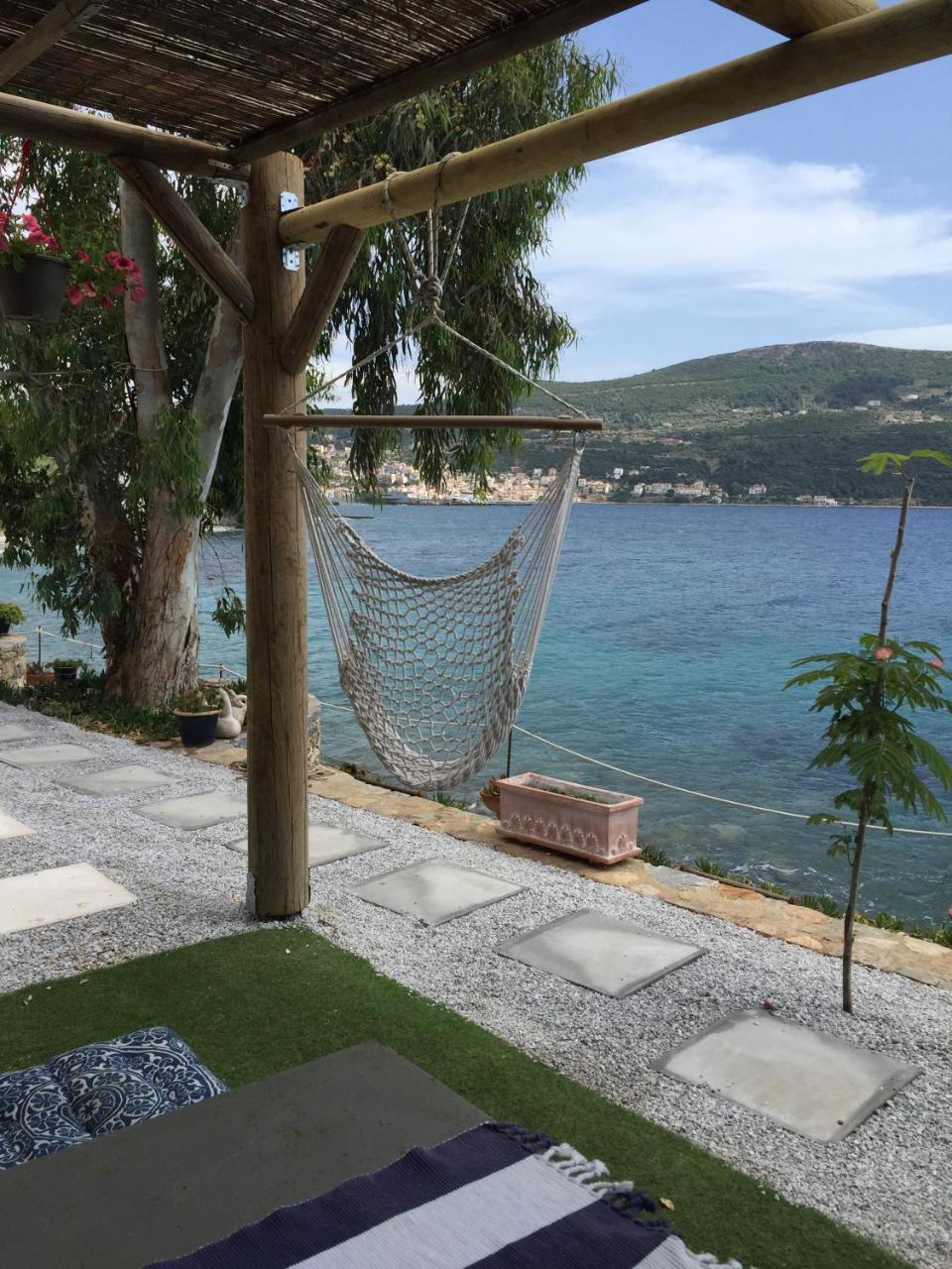 סאמוס Roditses Beach Sea Front Apartments מראה חיצוני תמונה