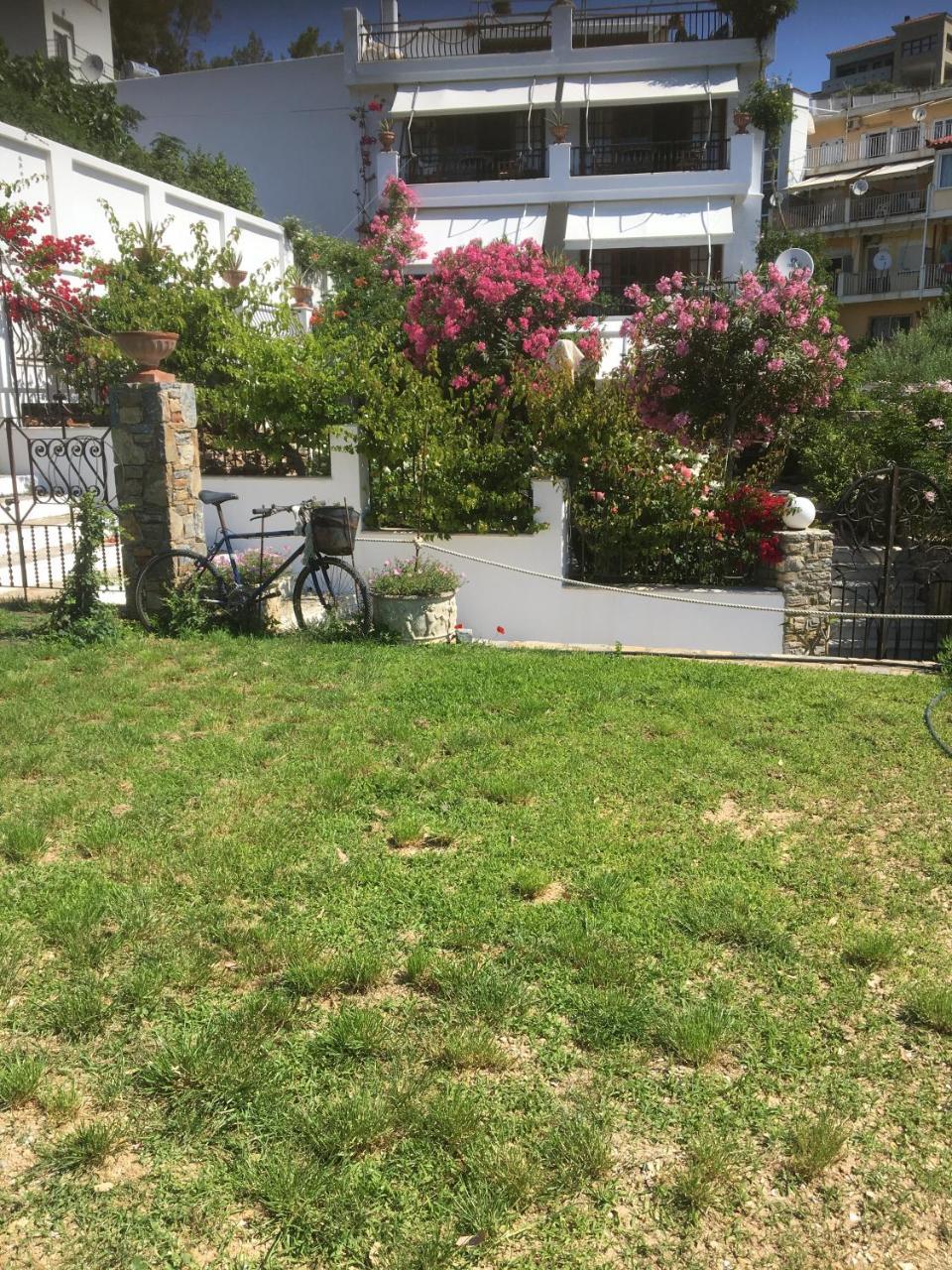 סאמוס Roditses Beach Sea Front Apartments מראה חיצוני תמונה
